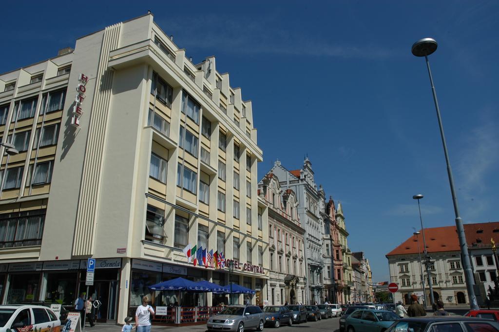 Hotel Central Пилзен Екстериор снимка